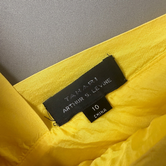 Tahari Arthur S.‎ Levine sz 10 yellow 100% silk faux wrap sun dress - Picture 7 of 10